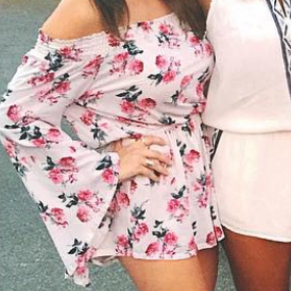 Abercrombie & Fitch floral romper - Picture 6 of 7